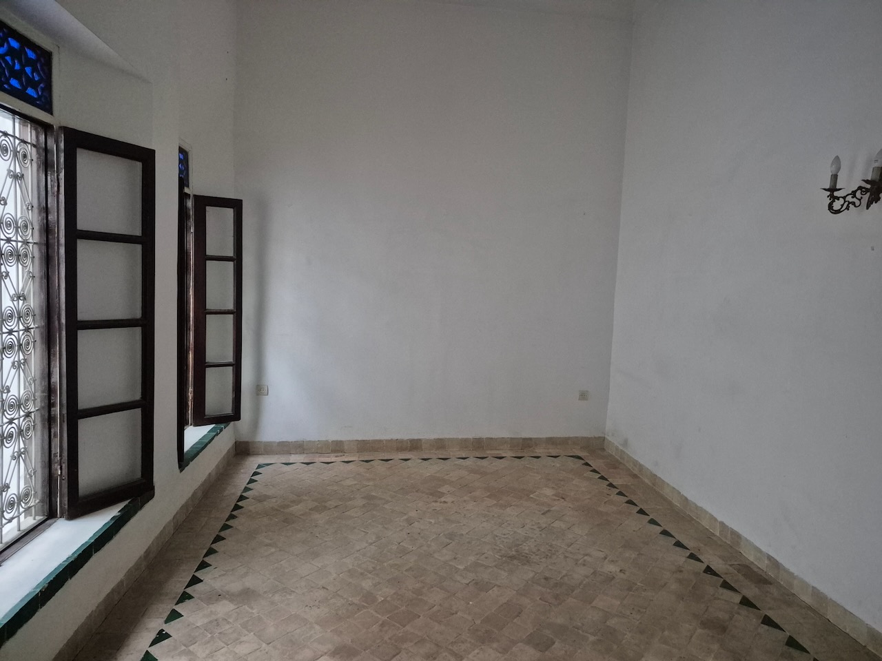 FOR SALE Tranquil Riad with Medina Views