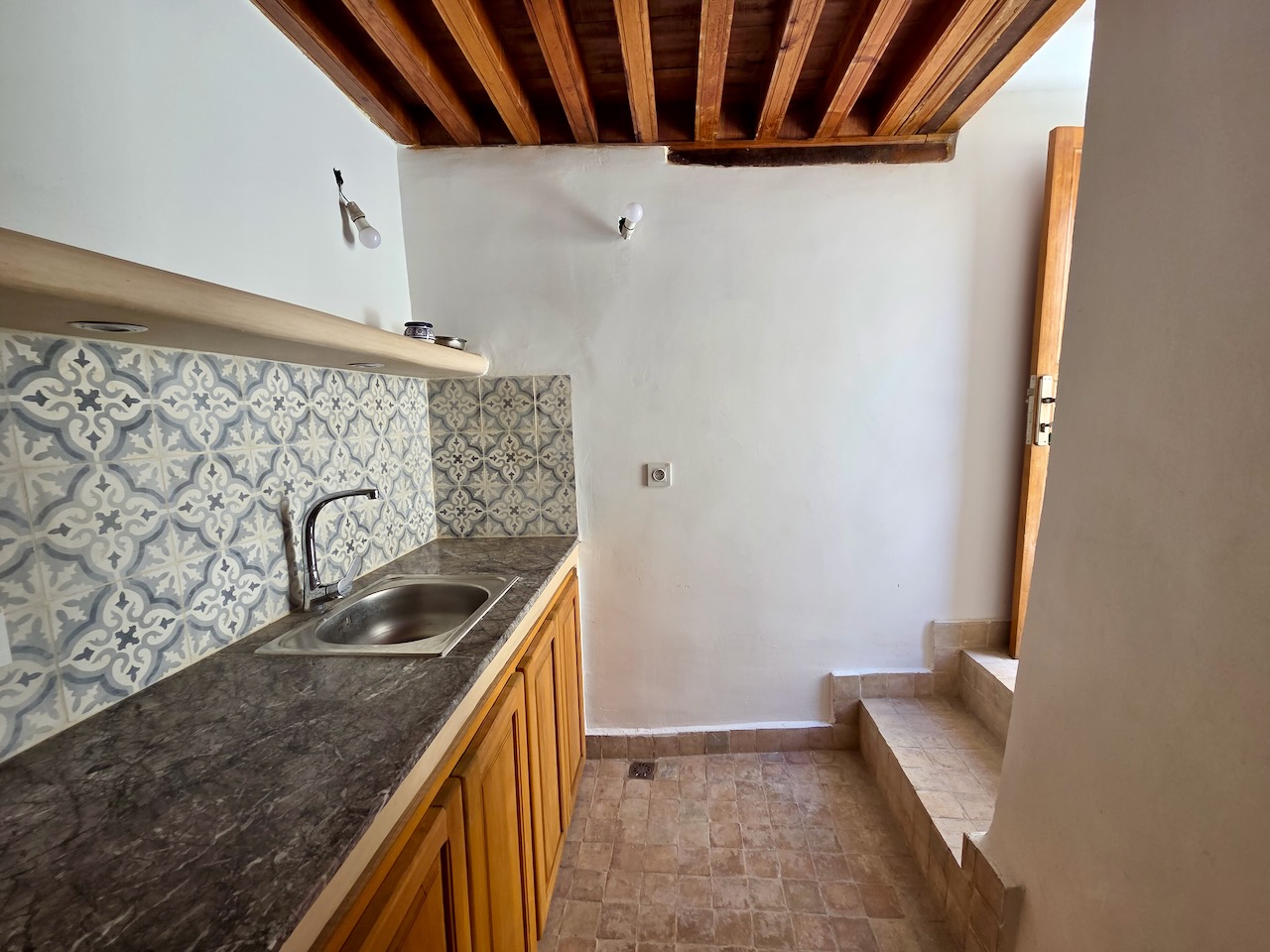 Riad à vendre à Fes FOR SALE Restored 6-Bedroom Riad — Potential Guesthouse