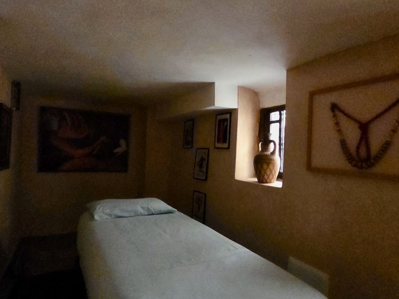 Riad for Sale in Fez FOR SALE Licensed 5-Room Guesthouse