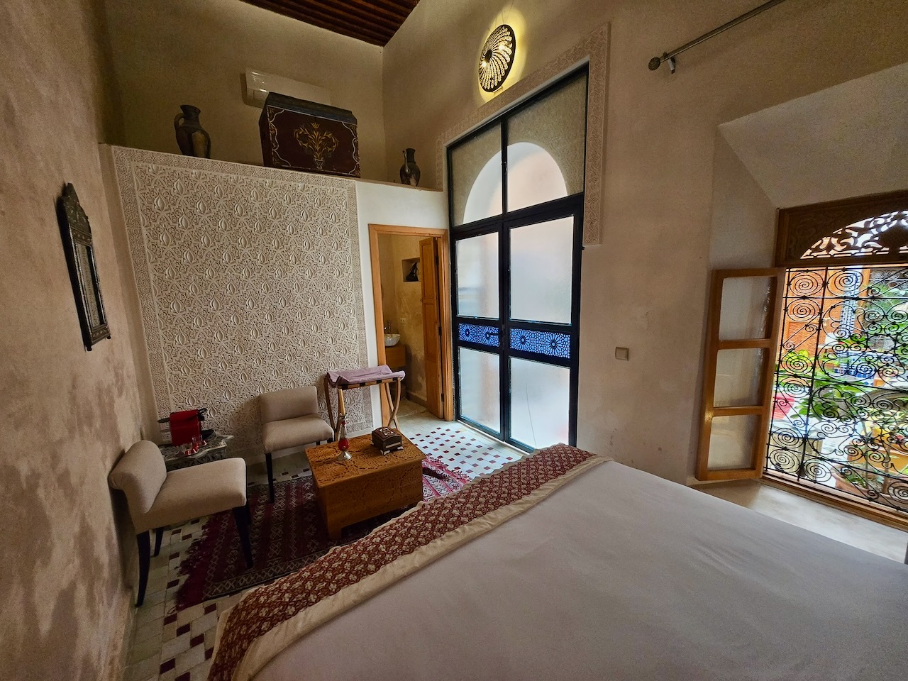 Riad for Sale in Fez FOR SALE Licensed 5-Room Guesthouse