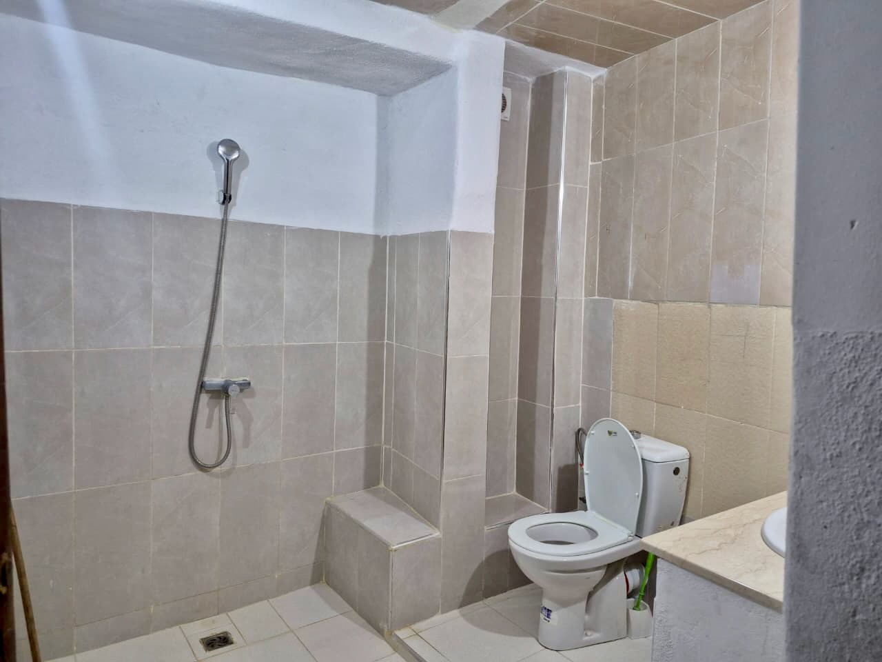 Riad for sale in Fez FOR SALE Small Guesthouse, 6 bedrooms