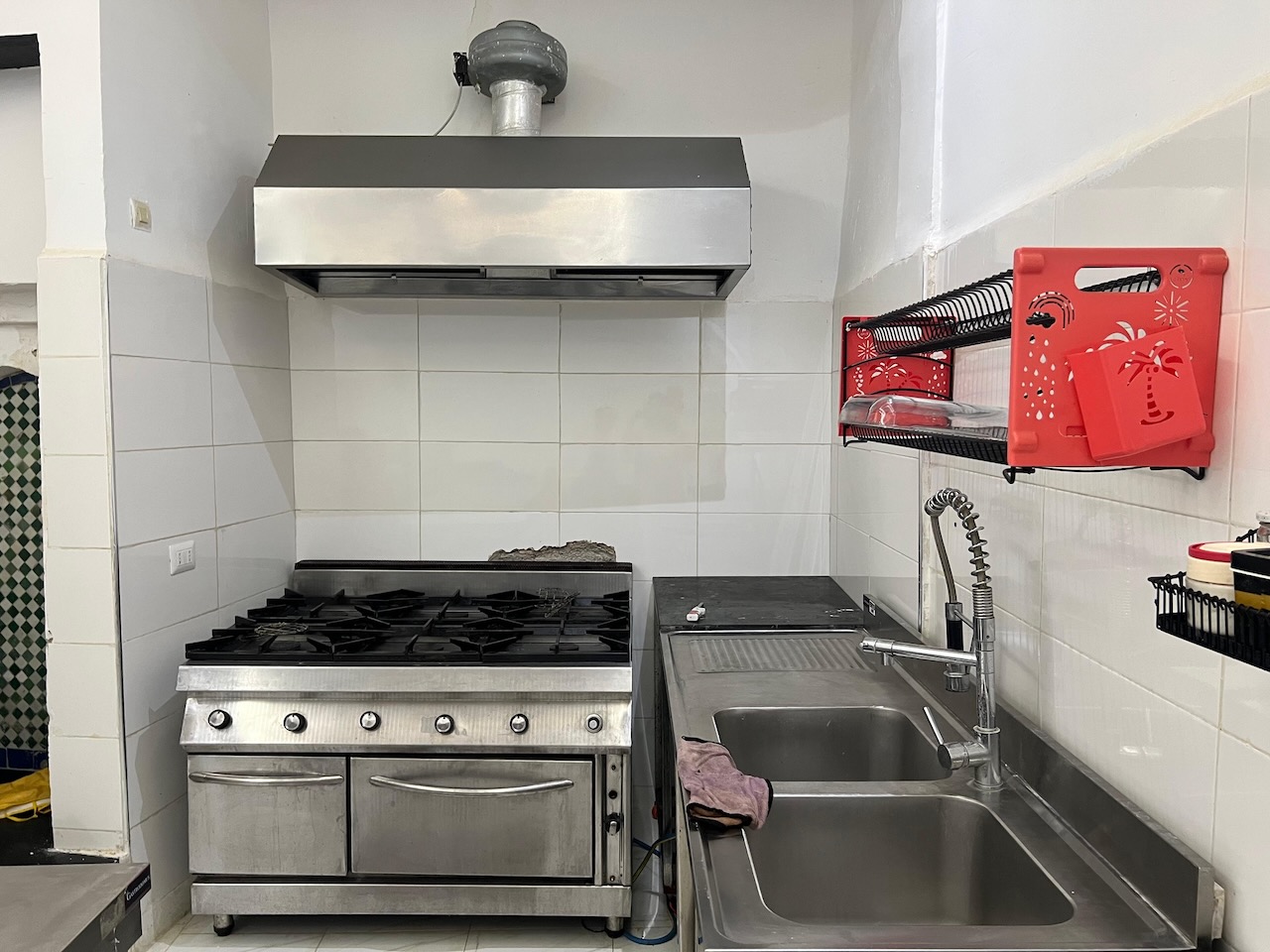 Riad hotel for sale in Fez FOR SALE Elegant 11 bedroom Riad with pool