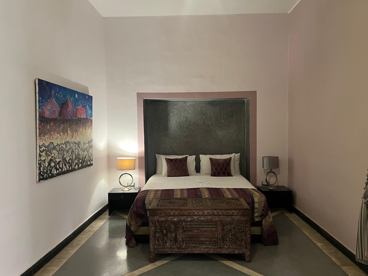 Riad hotel for sale in Fez FOR SALE Elegant 11 bedroom Riad with pool