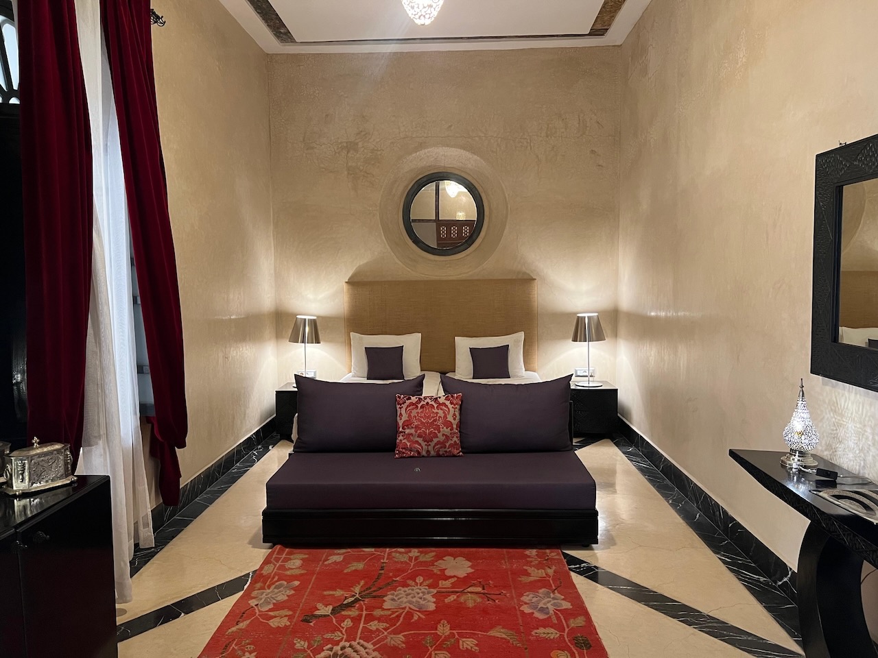 Riad hotel for sale in Fez FOR SALE Elegant 11 bedroom Riad with pool