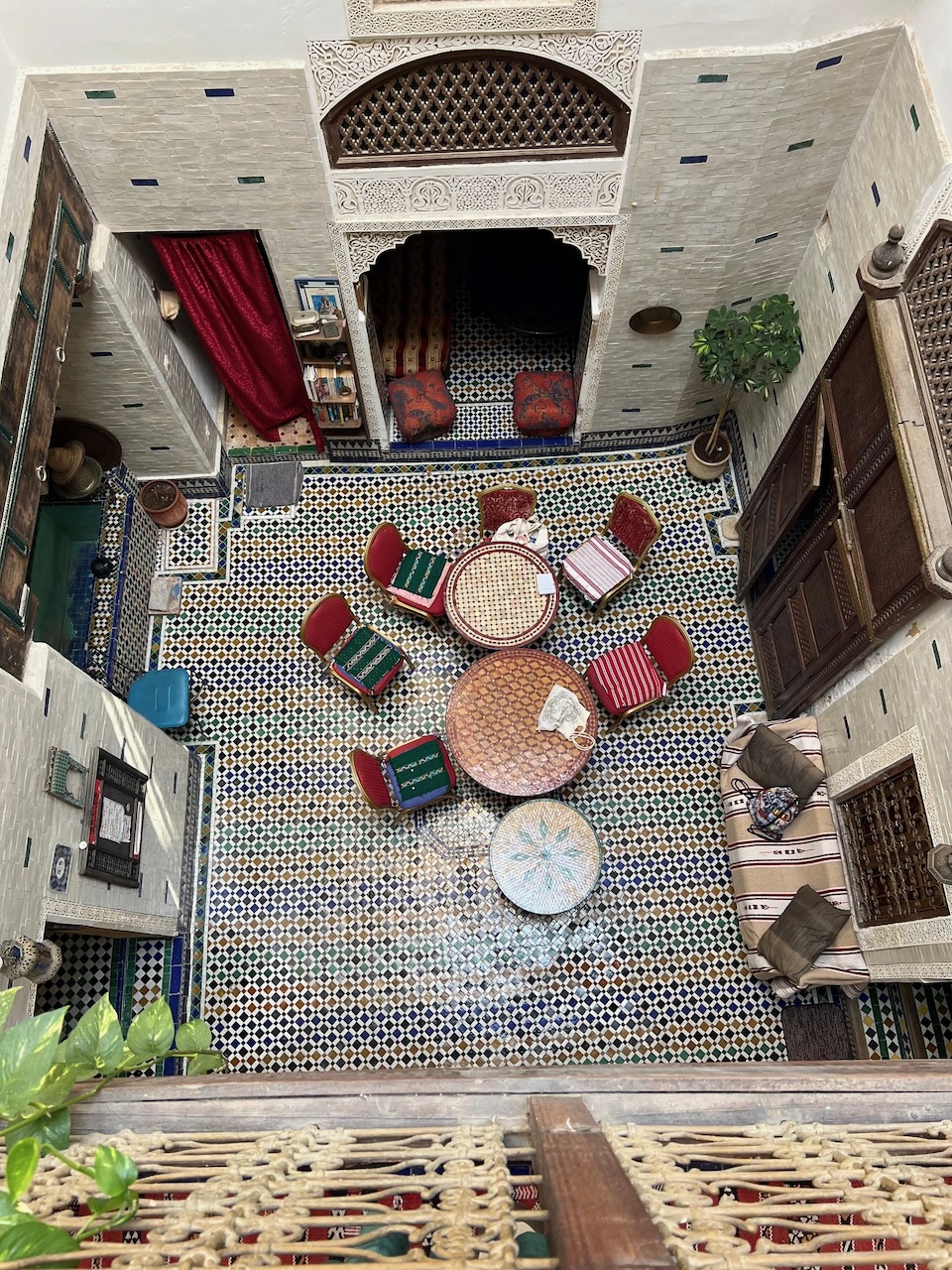 FRE – 20 FOR SALE Small Guesthouse, 6 bedrooms