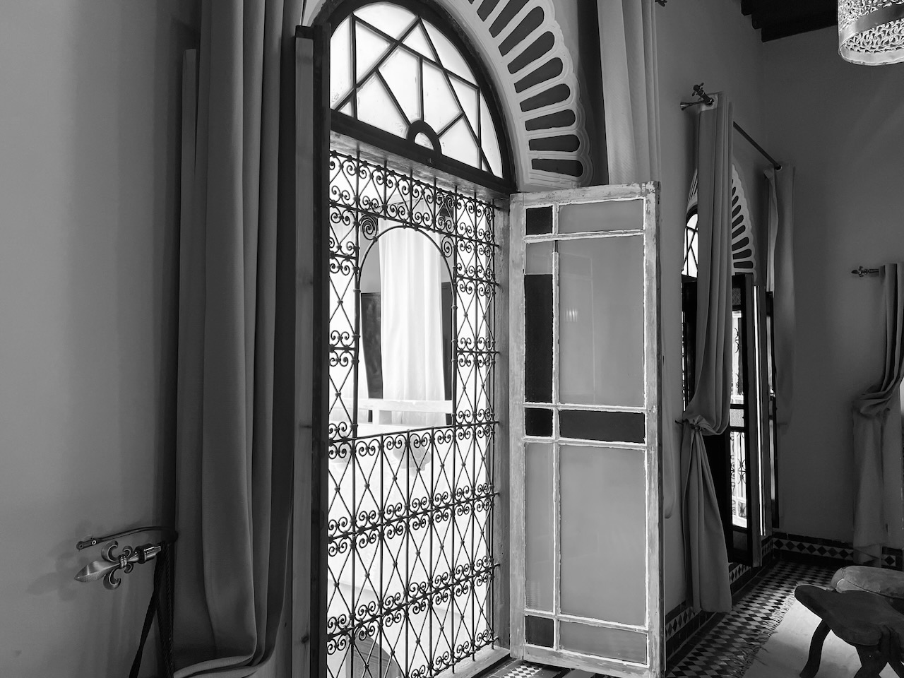 Riad hotel for sale in Fez FOR SALE Elegant 11 bedroom Riad with pool