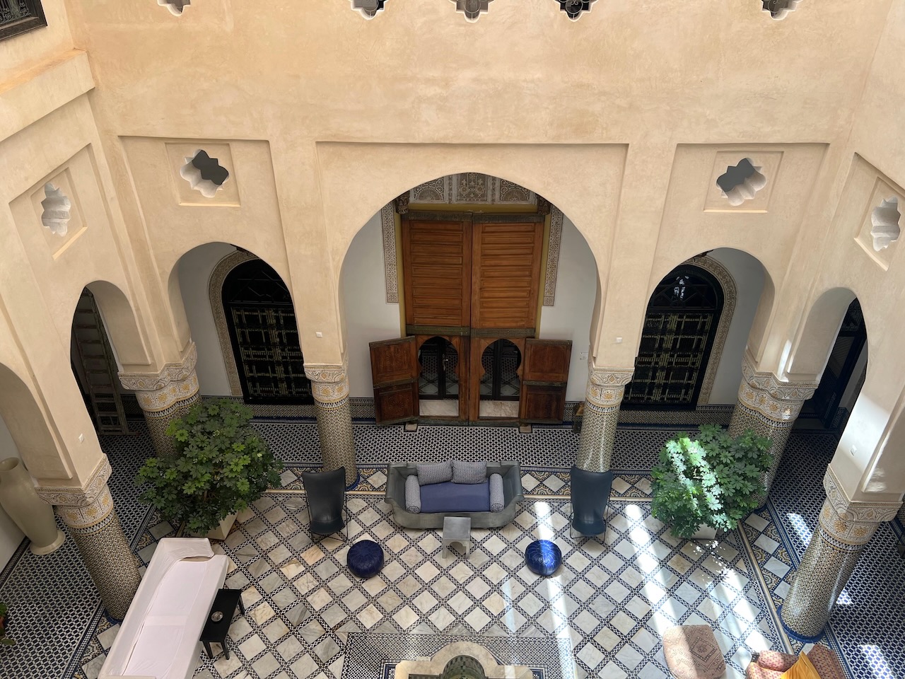 Riad hotel for sale in Fez FOR SALE Elegant 11 bedroom Riad with pool