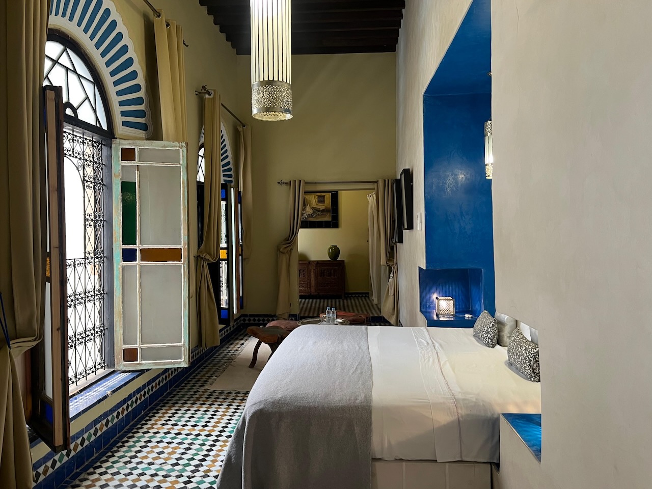 Riad hotel for sale in Fez FOR SALE Elegant 11 bedroom Riad with pool