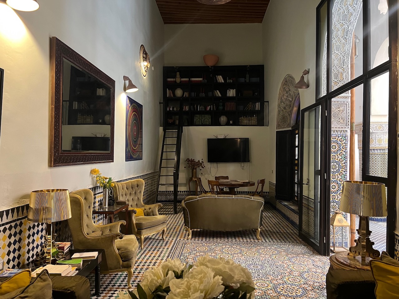 Riad hotel for sale in Fez FOR SALE Elegant 11 bedroom Riad with pool