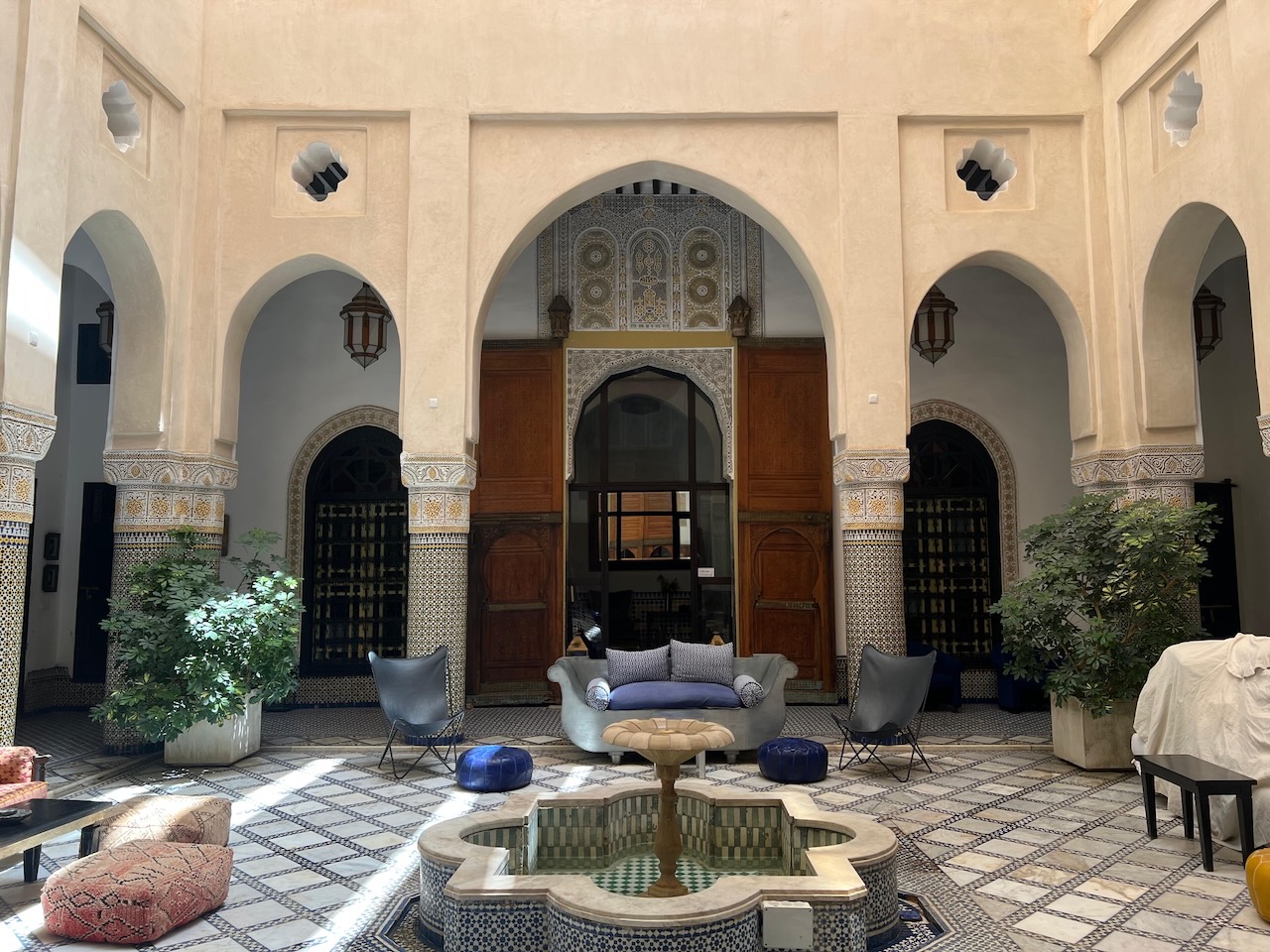 Riad hotel for sale in Fez FOR SALE Elegant 11 bedroom Riad with pool