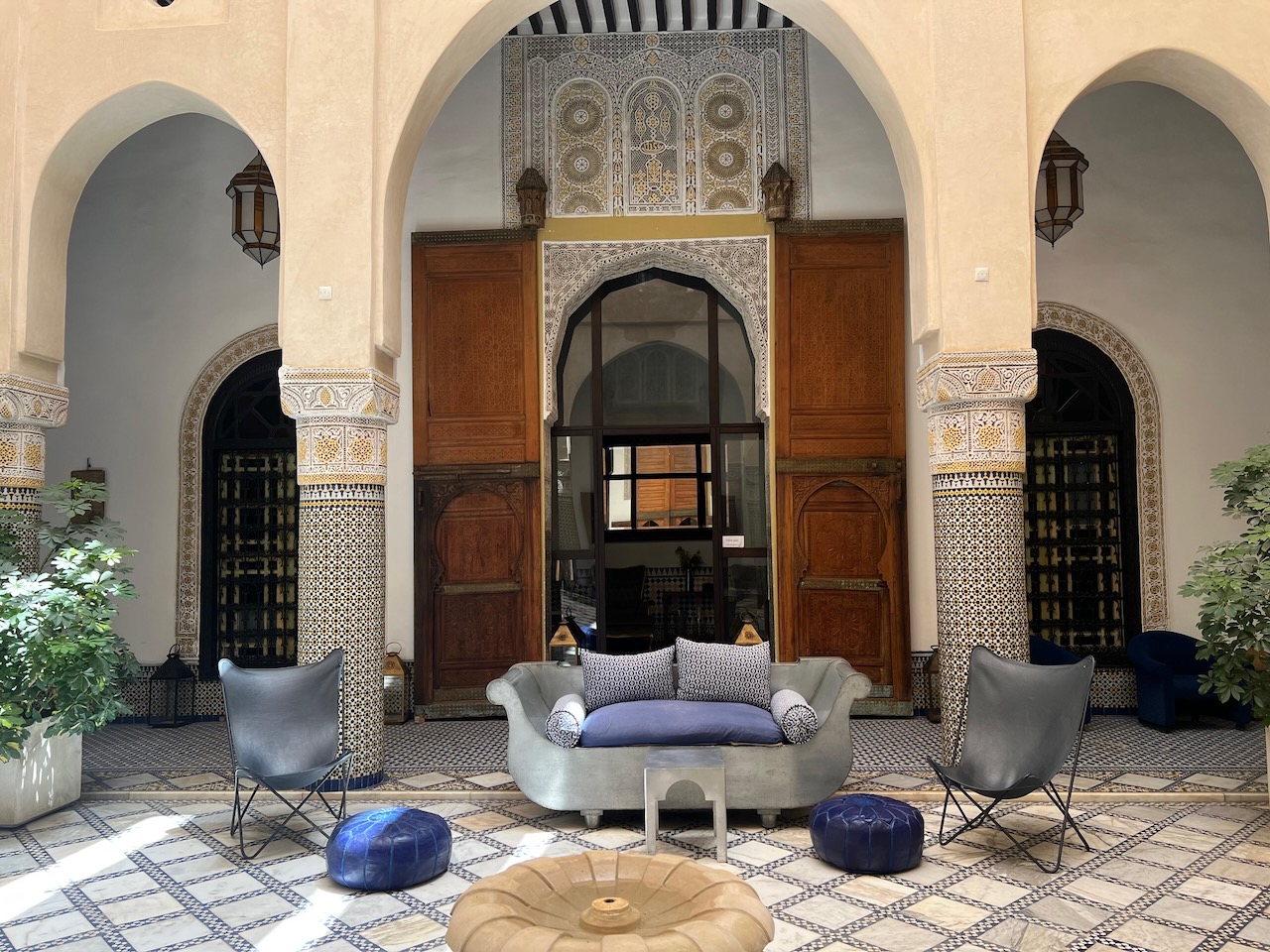 Riad hotel for sale in Fez FOR SALE Elegant 11 bedroom Riad with pool