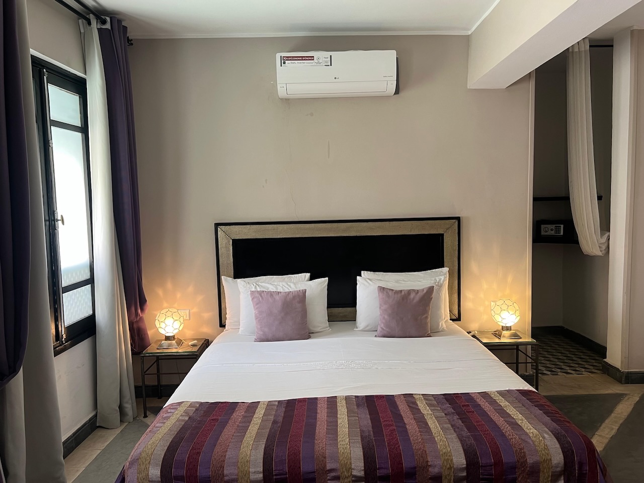 Riad hotel for sale in Fez FOR SALE Elegant 11 bedroom Riad with pool
