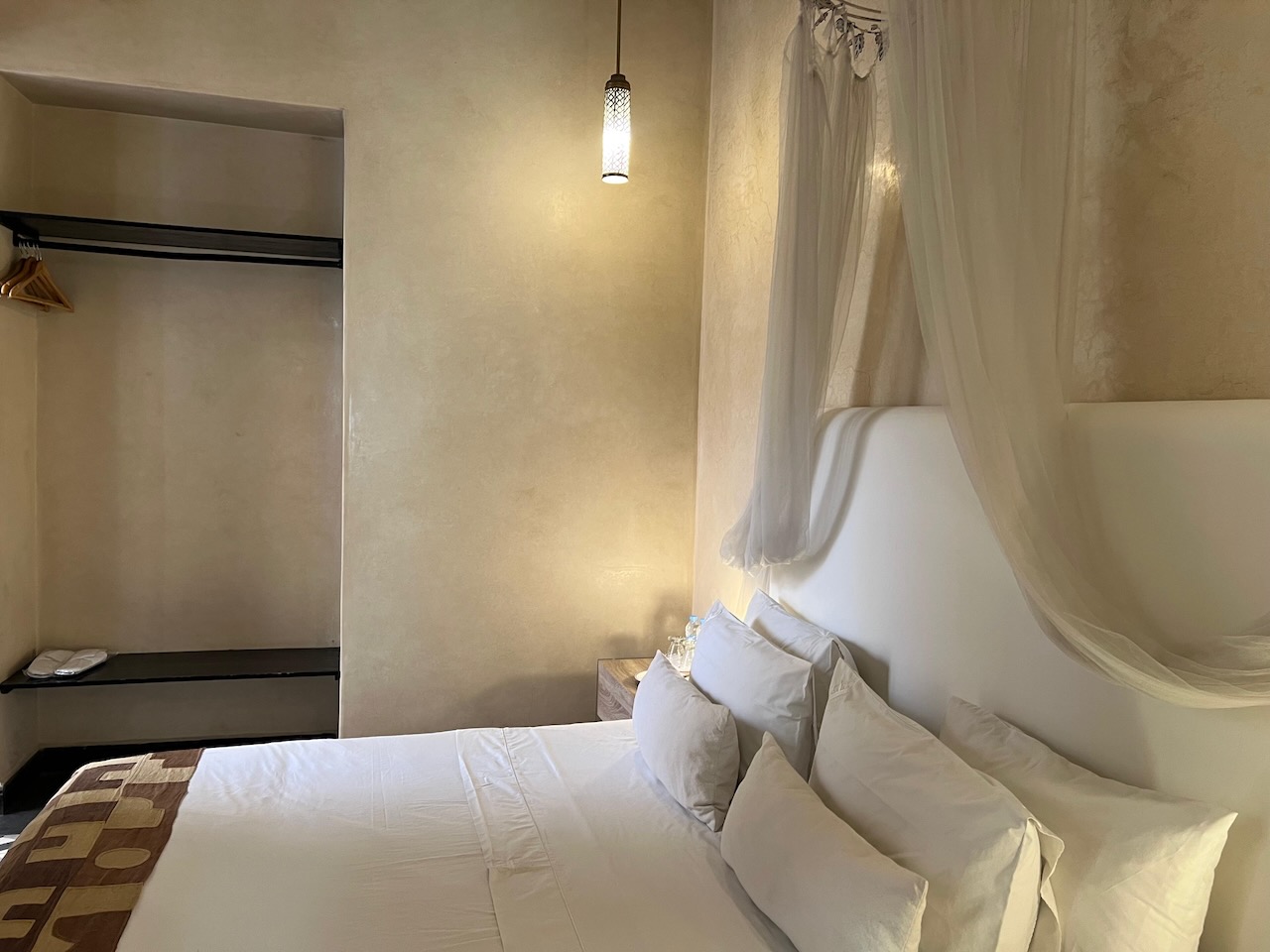 Riad hotel for sale in Fez FOR SALE Elegant 11 bedroom Riad with pool