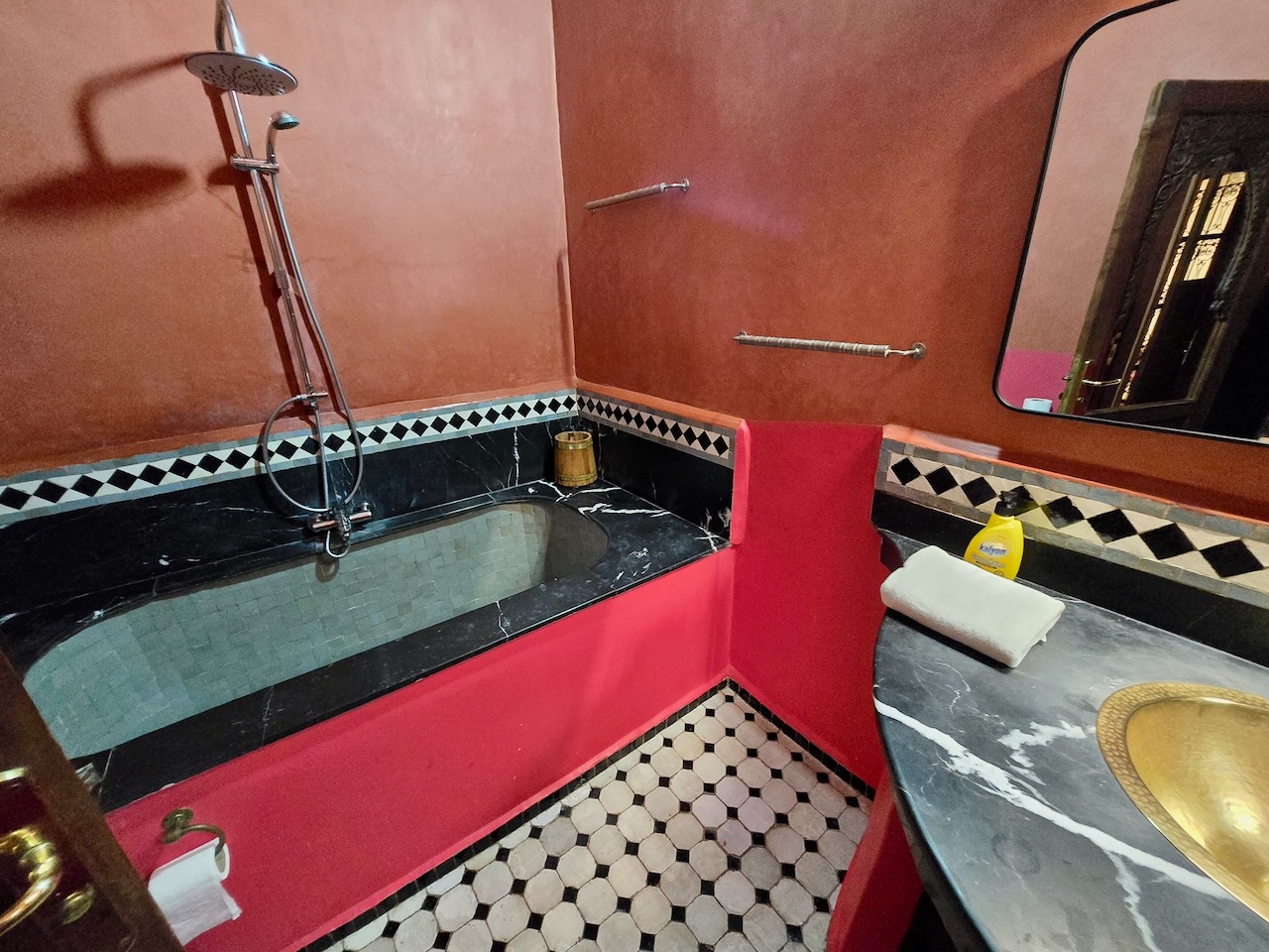 Riad for sale FOR SALE Guesthouse with Pool, Batha