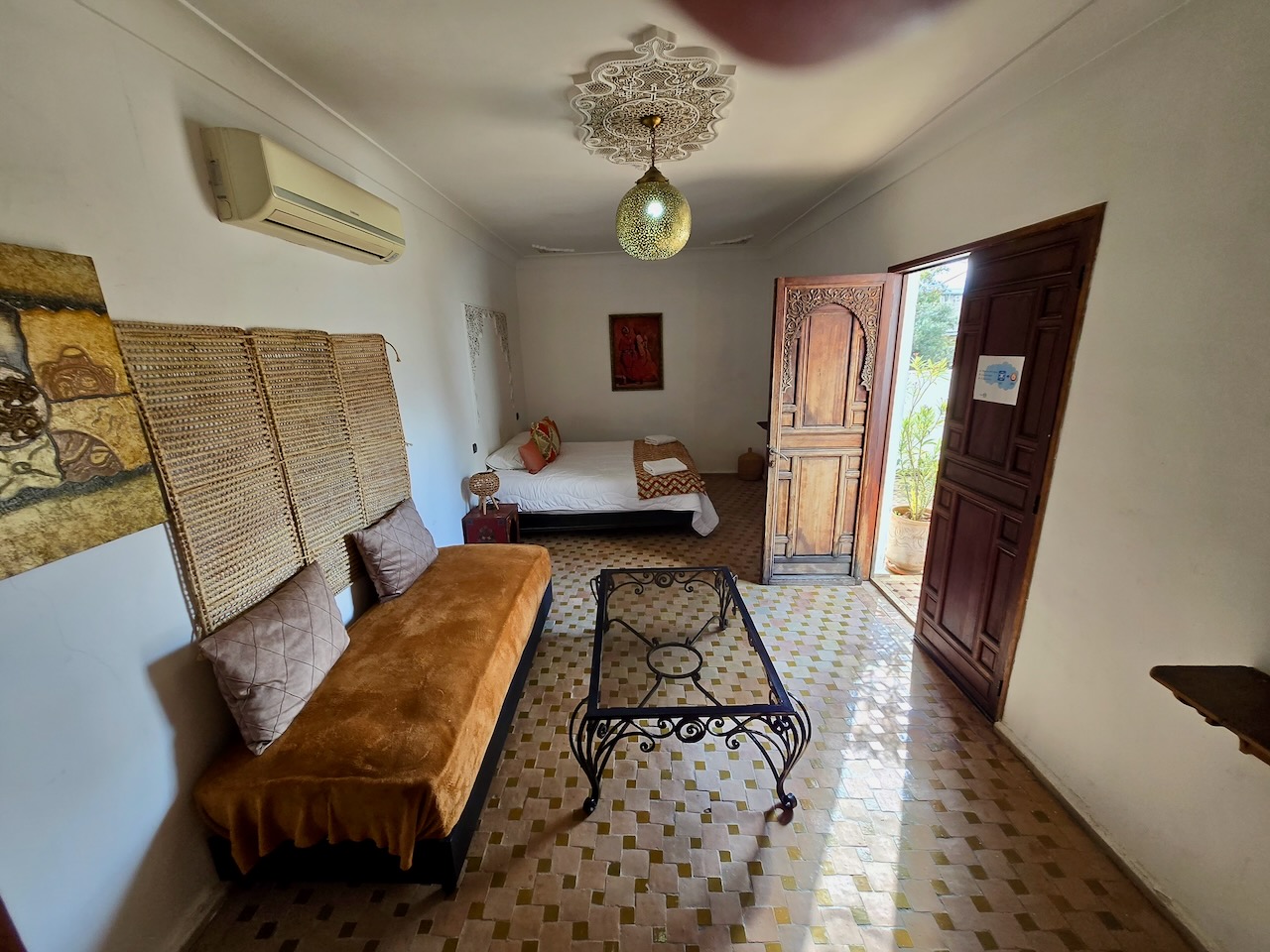 Riad for sale FOR SALE Guesthouse with Pool, Batha
