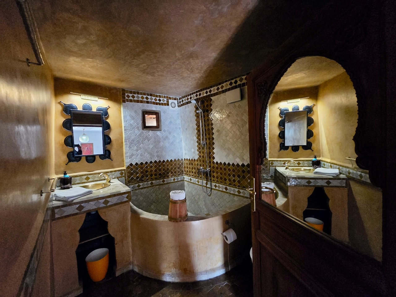 Riad for sale FOR SALE Guesthouse with Pool, Batha