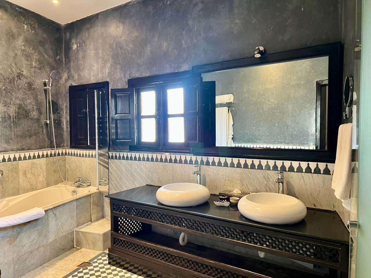 Riad Guesthouse with Pool & Panoramic Views