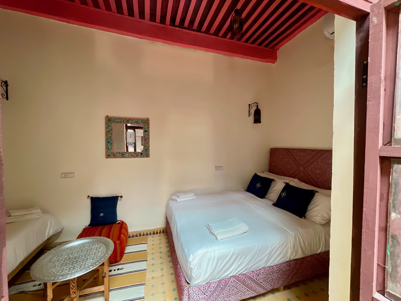 FOR SALE Charming 6 bedroom traditional house